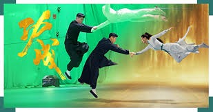 当伦敦碗体育场再次响起铁锤敲击的轰鸣，西汉姆联与诺丁汉森林的保级关键战即将拉开帷幕！